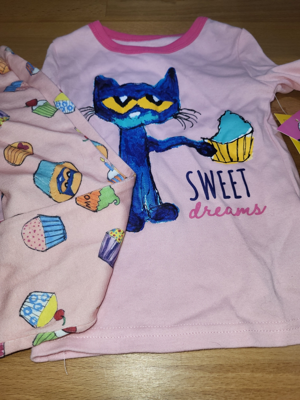Pete The Cat Pink "Sweet Dreams" Cupcake Cat Kids Pajama Set Girls Size 2T